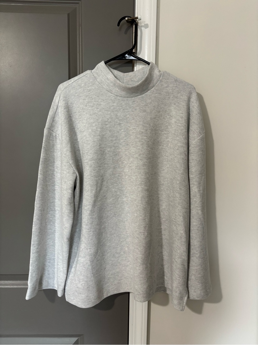 Old Navy Viral Ribbed Mock Neck Top